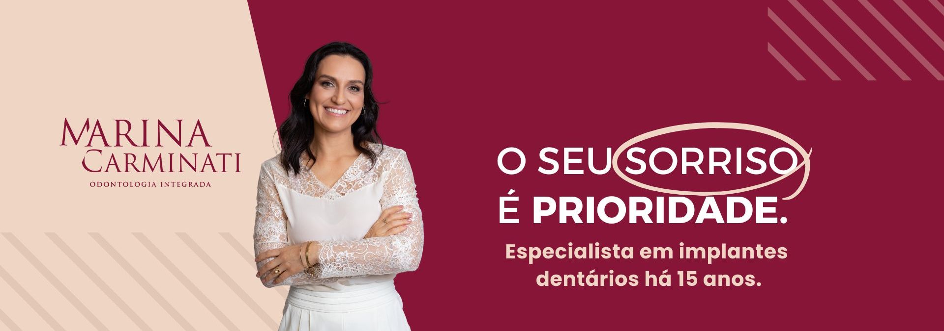 Outdoor odontologia seu sorriso é nossa missão vermelho marsala dourado e branco (1920 x 840 px) (1920 x 840 px)